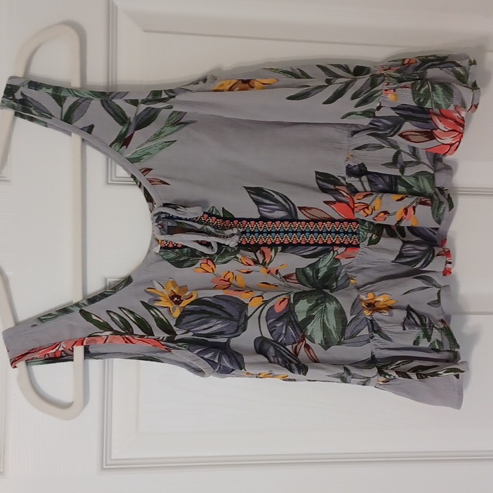 Patrons Of Peace Sz S Floral Print Ruffled Tank/Tunic. Pale Gray, Green, Yellow